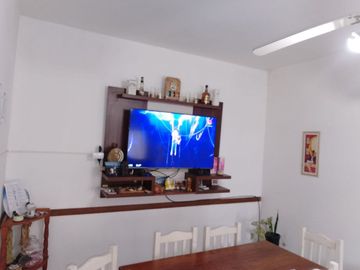 Casa de 5 ambientes con 325m centro de Llavallol