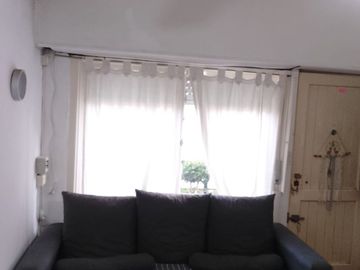 Casa de 5 ambientes con 325m centro de Llavallol