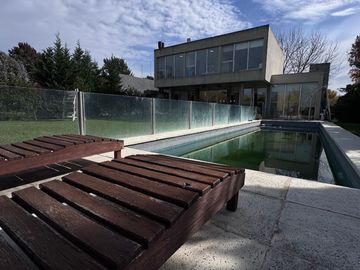 CASA 4AMB A LA VENTA EN CARDALES VILLAGE
