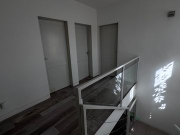 CASA 4AMB A LA VENTA EN CARDALES VILLAGE