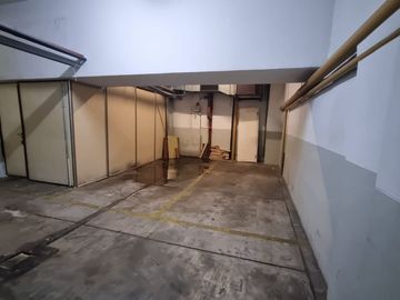 VENTA COCHERA EN SAN NICOLAS IDEAL INVERSION