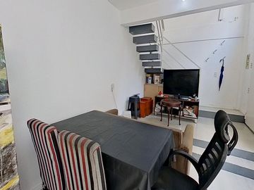 VENTA Departamento 2 amb en 2 plantas P. PATRICIOS