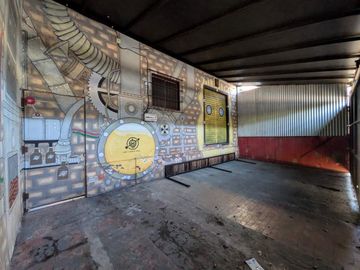 CASA SOBRE AV. ITALIA TIGRE EXCELENTE UBICACION
