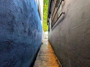 CASA SOBRE AV. ITALIA TIGRE EXCELENTE UBICACION