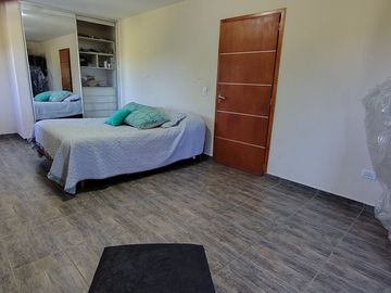 VENTA CASA 5000mTERRENO DOS HABITACIONES PILETA