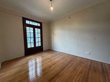 VENTA 3 AMBIENTES CON DEPENDENCIA SAN CRISTOBAL