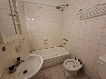 DPTO 4 AMB VENTA VILLA GRAL MITRE COCHERA