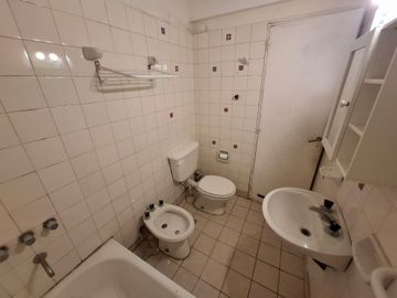 DPTO 4 AMB VENTA VILLA GRAL MITRE COCHERA