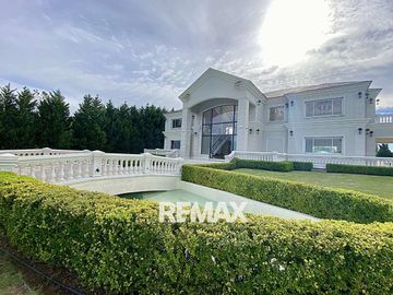 VENTA LOTE CENTRAL Bª CHATEAU PILAR