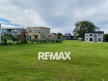 VENTA LOTE CENTRAL Bª CHATEAU PILAR