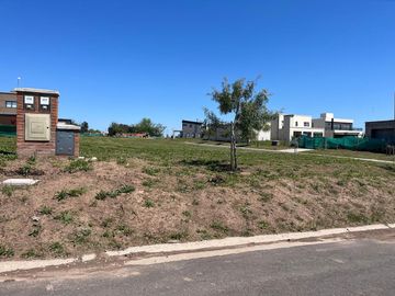 VENTA LOTE CENTRAL FINANCIADO SANTA ELISA - PILAR