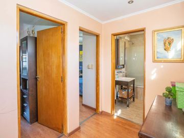 Casa c/jardin y parrilla en venta en Florida Este