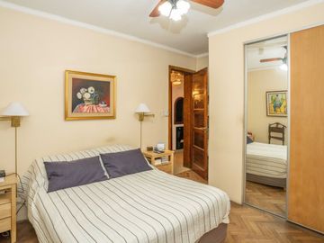 Casa c/jardin y parrilla en venta en Florida Este