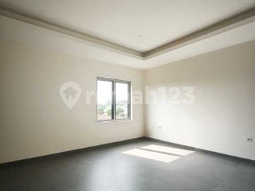 Dijual Rumah Bangunan Mandiri Sutera Palma