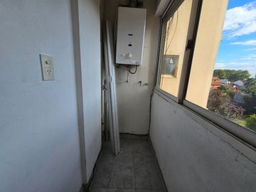 VENTA DEPARTAMENTO 3 AMBIENTES CON BALCÓN FLORIDA