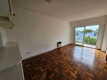 VENTA DEPARTAMENTO 3 AMBIENTES CON BALCÓN FLORIDA