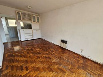 VENTA DEPARTAMENTO 3 AMBIENTES CON BALCÓN FLORIDA