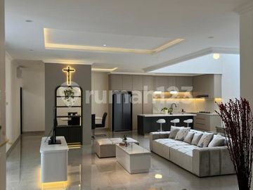 Rumah Brand New American Classic Siap Huni di Alam Sutera
