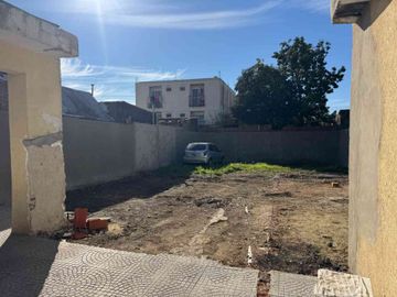 Casa en Virreyes a 2 cuadras de Ramal Tigre .