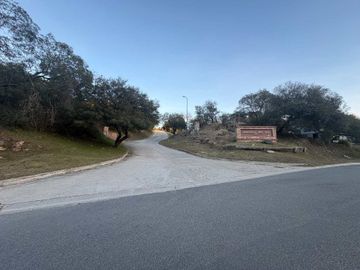 TERRENO EN VENTA EN TIERRA ALTA 806 M2 MALAGUEÑO