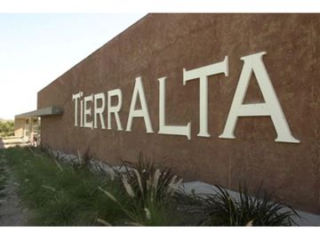 TERRENO EN VENTA EN TIERRA ALTA 806 M2 MALAGUEÑO