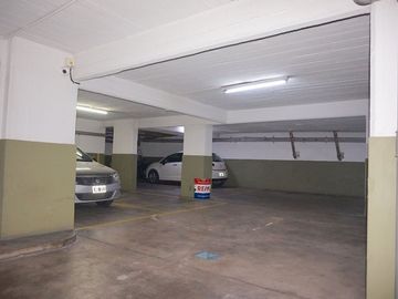 Cochera Venta Belgrano Doble 2 Autos Chicos