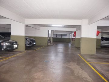 Cochera Venta Belgrano Doble 2 Autos Chicos