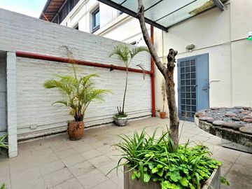 Loft 3amb. con patio en los Silos de Dorrego
