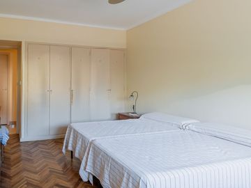 VENTA DEPARTAMENTO 5 AMBIENTES CON COCHERA RIVER