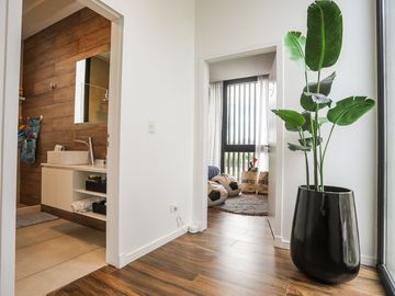 Casa   5 ambientes con gym y detalles de categoria