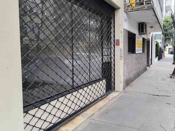LOCAL BOEDO AL FRENTE - LIBRE COLUMNAS TECHO ALTO