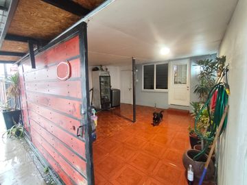 VENTA CASA 3HAB 3BA LAMPA