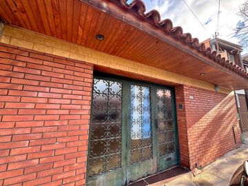CASA VENTA MATADEROS 4 AMBIENTES TERRAZA COCHERA