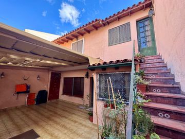 CASA VENTA MATADEROS 4 AMBIENTES TERRAZA COCHERA