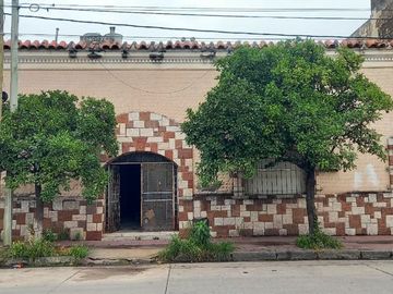VENTA CASA ESQUINA B° ALBERDI INVERSION OPORTUNIDA