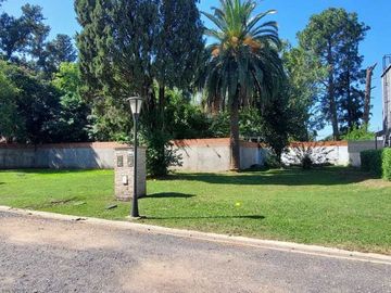Venta de Lote en Barrio Cerrado LAS MAGNOLIAS