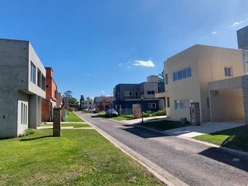 Venta de Lote en Barrio Cerrado LAS MAGNOLIAS
