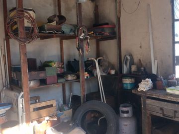 Casa en muy buen estado Bolaños al 1000 c/cochera