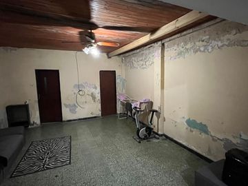 OPORTUNIDAD VENTA 3 DORMI A REFACCIONAR