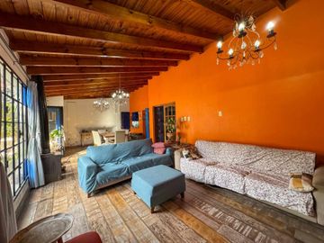 Casa 4 Dormitorios c Pileta Adrogué, Apta Crédito