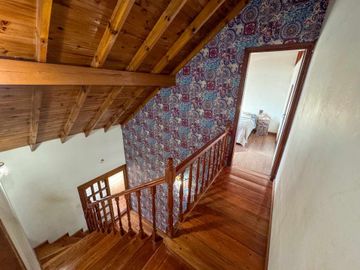 Casa 4 Dormitorios c Pileta Adrogué, Apta Crédito
