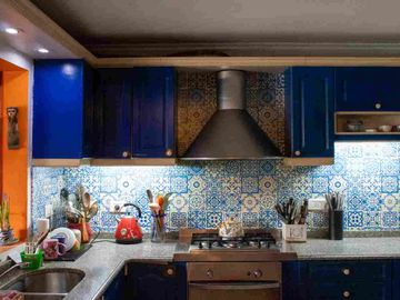 Casa 4 Dormitorios c Pileta Adrogué, Apta Crédito