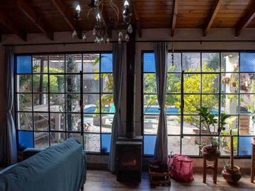 Casa 4 Dormitorios c Pileta Adrogué, Apta Crédito