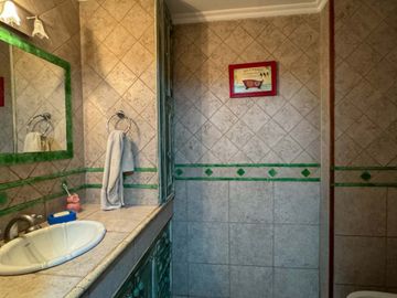 Casa 4 Dormitorios c Pileta Adrogué, Apta Crédito