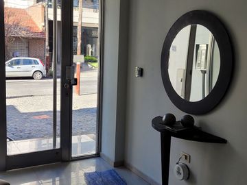 DEPARTAMENTO PISO COMPLETO 4 AMB. C/COCHERA LANUS