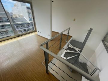 HERMOSO DEPTO 2 AMB C/ BALCON PATIO Y PARRILLA