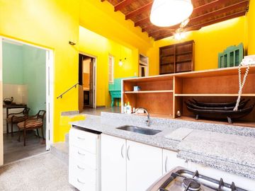 VENTA IDEAL HOSTEL  O CASA MULTIFAMILIAR SAN TELMO