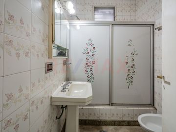 VENTA CASA 4 AMB C/PILETA -V. MADERO CREDIT PERMUT