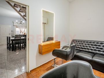 VENTA CASA 4 AMB C/PILETA -V. MADERO CREDIT PERMUT