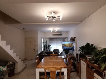 PH EN VENTA 5 AMB COCHERA 2 PATIOS V. PUEYRREDON